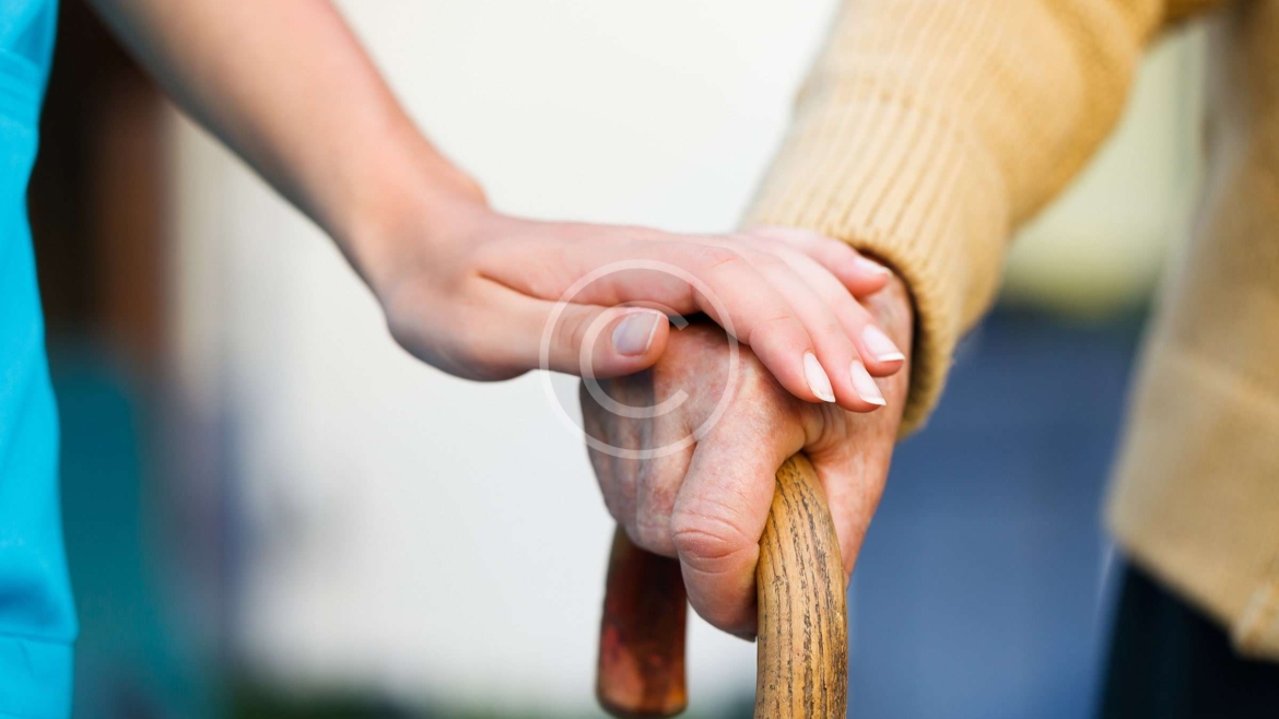 How Family Photo Albums Connect Seniors and Caregivers